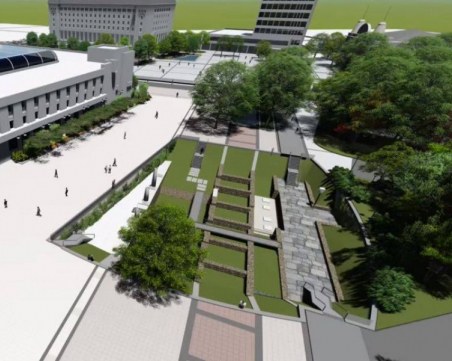 Тотев: Може и следващият кмет да пререже лентата на площад 