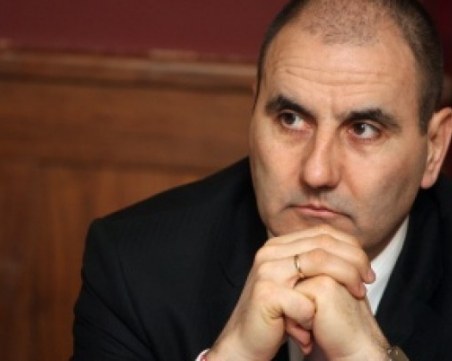 Цветанов за протестите: Опити за провокация и стрес за прибиращите се у дома деца