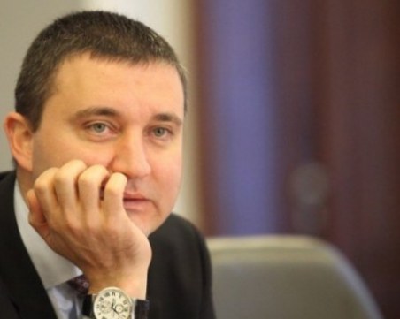 Владислав Горанов: Румен Радев хем иска нови и скъпи самолети, хем не иска нови коли за хората