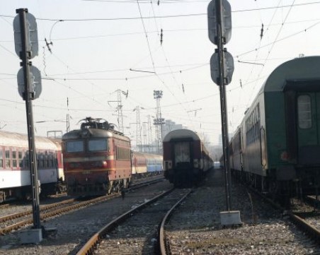 40 минути по-малко ще пътуваме от Пловдив до Бургас с влак