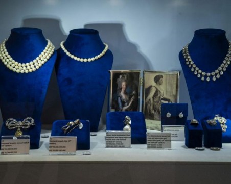Бижутата на Мария-Антоанета бяха продадени за 53,5 милиона франка