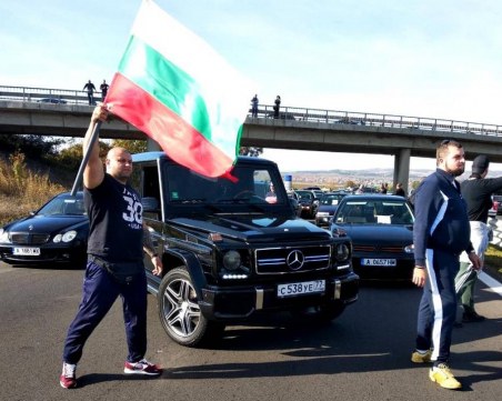 Протестърът с руския джип ще води шествието срещу горивата с.... жигула или колело