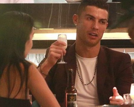 Роналдо пръсна 31 000 евро за две бутилки вино