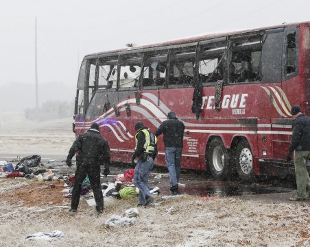 8 жертви взе първият сняг в САЩ