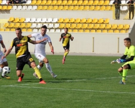 Ботев Пловдив победи Ботев Гълъбово в контрола