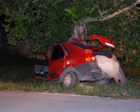 Днес почитаме паметта на хилядите загинали във “войната“ по пътищата