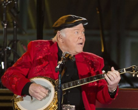 Почина легендата на кънтри музиката Рой Кларк