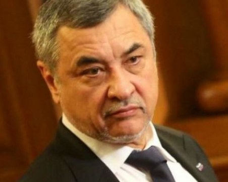 Оставката на Симеонов - от “сделка с ДПС“ до “закъсняла“... Вижте реакциите