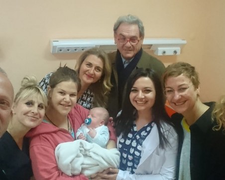 Светлините на Капана вече никога няма да угаснат! Бебетата на Пловдив ви го казват! СНИМКИ