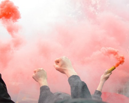 Арестуваха футболен фен по време на мач в Пазарджик