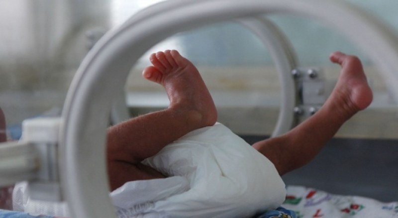 Бебе, тежащо едва 570 грама, се роди във Варна