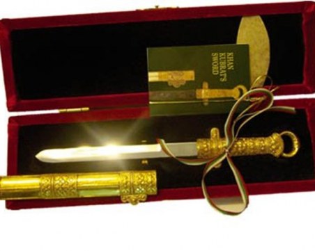 Мечът на хан Кубрат - скъпа реликва, чиито сувенири са чест подарък за важни гости