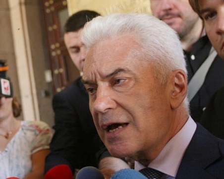 Преговорите за нов вицепремиер забуксуваха! Волен Сидеров напусна МС