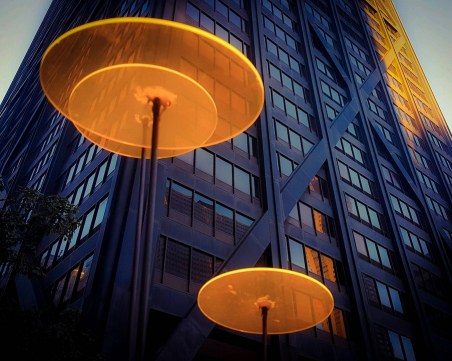 Шестима души пропаднаха 84 етажа с асансьор ВИДЕО