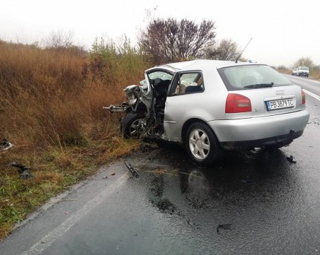 Ясно е състоянието на другия шофьор от жестокото меле край Пловдив СНИМКИ