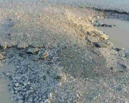 Гневни на лошите пътища и високите данъци блокираха главния път за Русе