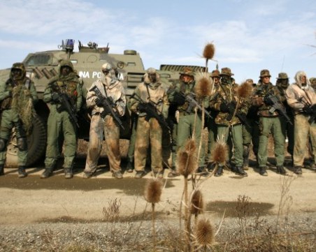 Напрежение: Албански отряди се предвижват към Северно Косово