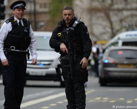 Откриха две бомби в апартамент в Лондон