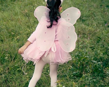 6-годишно момиченце от Пловдив, лишено от родителски грижи, иска да бъде фея за Коледа