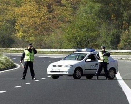 Няма мърдане - плащаме глобите веднага на пътя! Слагат ПОС терминали в патрулките