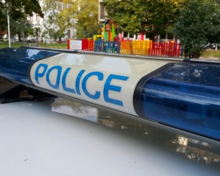 Три жени пребиха момиче в двора на училище в Горна Оряховица