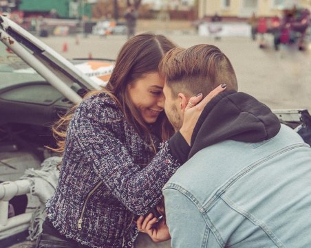 Теа: Сватбата и с Наум ще е нестандартна и в тесен кръг СНИМКИ