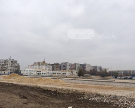 Изграждат паркинг с 400 места пред комплекс в Кючука СНИМКИ