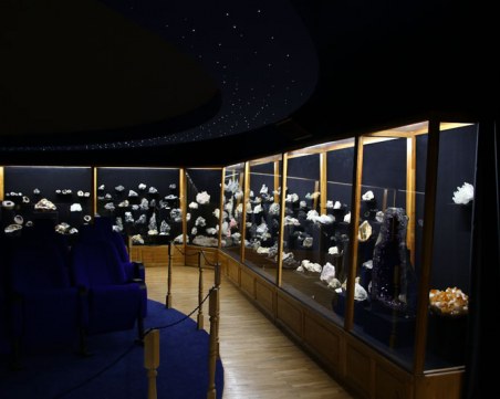 Ъпгрейдват планетариума в Природонаучния музей, превръщат го в мини обсерватория