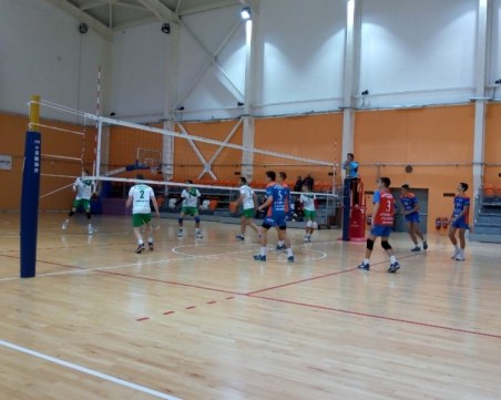 Юношите на Виктория Волей без загубен гейм на полусезона