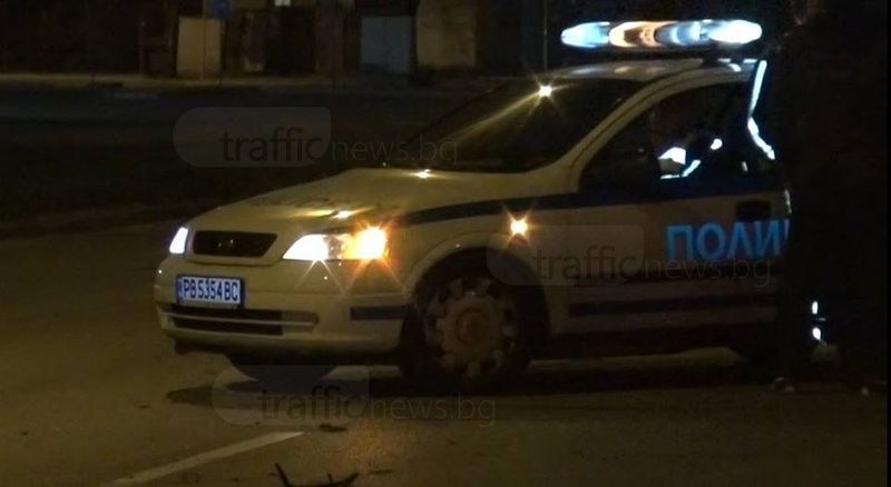 Екшън в Кючука! Пловдивчани нападнаха полицаи заради фиш, бопаджия ги натръшка на земята