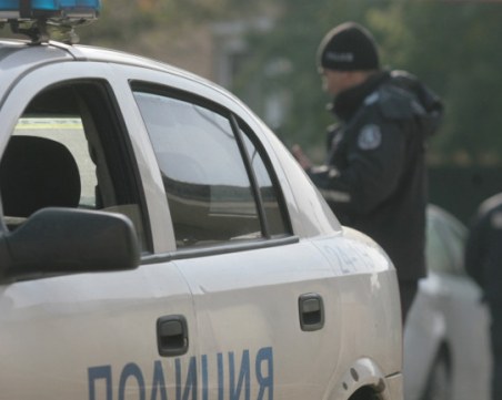 17-годишният, бит от униформен, се извини в съда