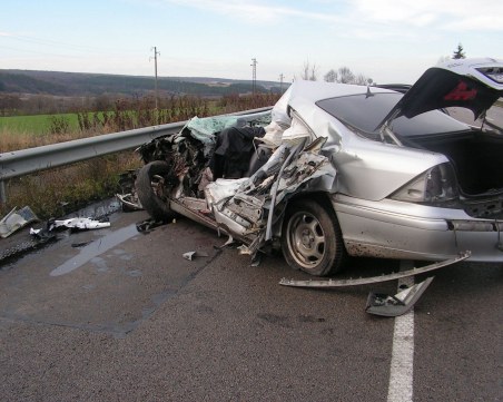 Борят се за живота на семейството, ранени при мелето край Разград