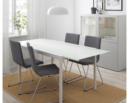 ИКЕА изтегля 45 000 дефектни маси! Ако сте си купили GLIVARP, връщайте я!