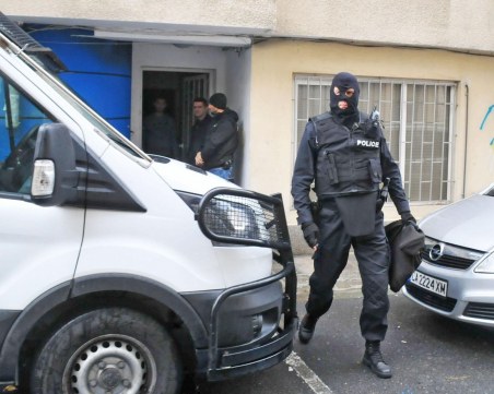 Официално: 20 задържани от антимафиотите в Бургас и София за дрога