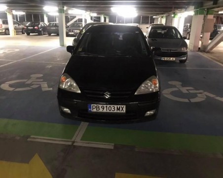 Шофьор изуми пловдивчани с крайно нагло паркиране