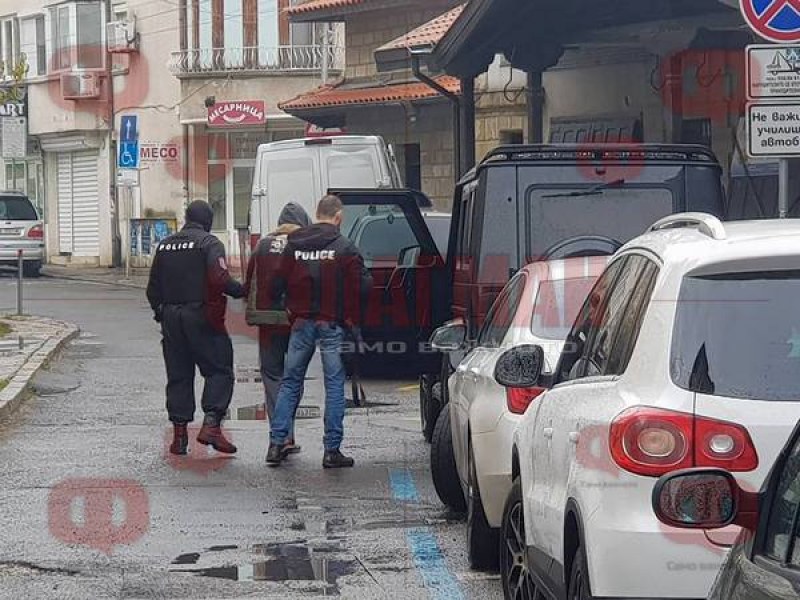 Над 10 души арестувани при спецакцията в Бургас, проверява се и фен клуб на “Левски“