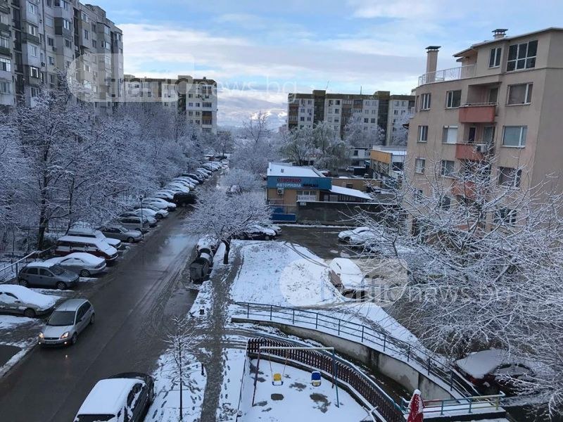 Обявиха жълт код за обилен снеговалеж утре в Пловдив СНИМКА