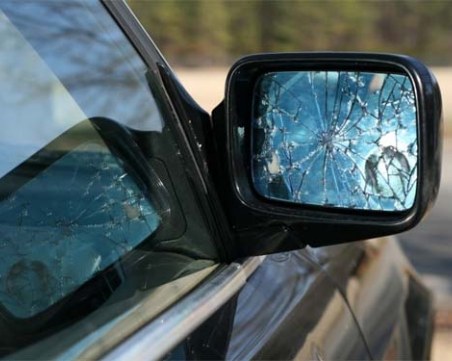 Агресия: Пиян пловдивчанин изпочупи огледалата на 11 автомобила