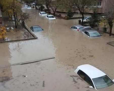 Не ходете в Одрин! Потоп удави града, 70-годишен мъж изчезна