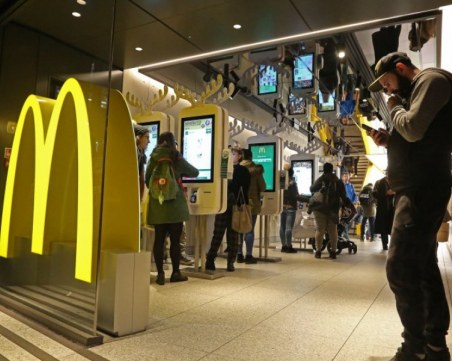 Открити са следи от изпражнения в почти всеки обект на “МакДоналдс“