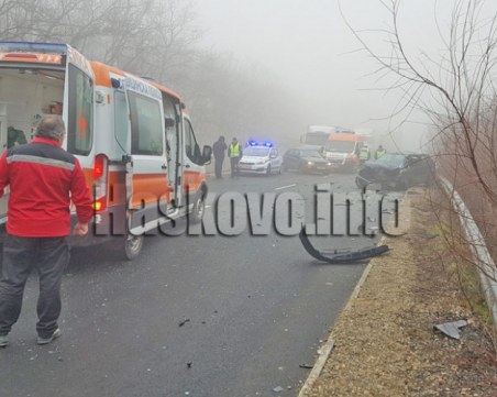 Тежка катастрофа! Пиян без книжка уби 28-годишна жена, 16-годишно момче е в кома