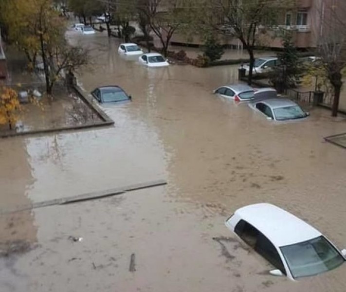 Не ходете в Одрин! Потоп удави града, 70-годишен мъж изчезна