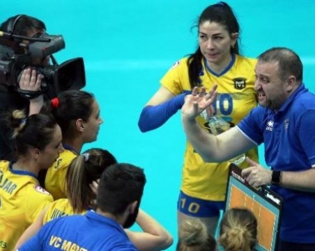 Иван Петков остава начело на волейболния национал