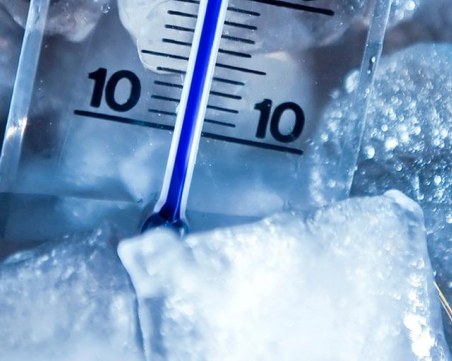 Ще се радваме ли на сняг за Коледа? Вижте прогнозата за месец декември