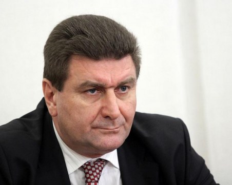 Валентин Златев: Цените на горивата ще продължат да падат