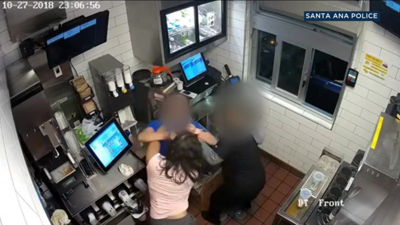 Гладна американка нападна управител на “Макдоналдс“ заради кетчуп ВИДЕО