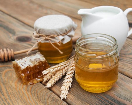 Как да използваме меда за отслабване?