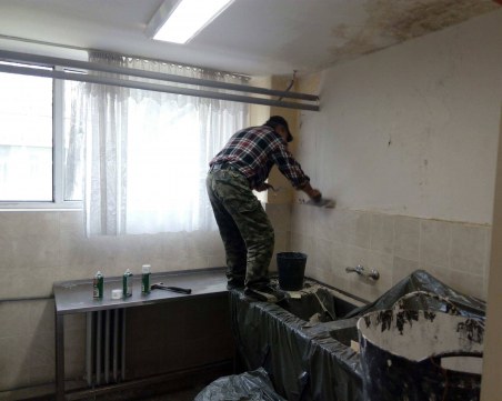 Ремонтират покрива на ясла в район Северен в Пловдив