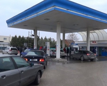 Ще поевтинеят ли горивата и с колко?