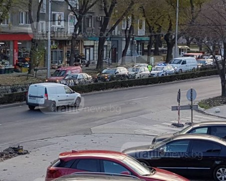 Верижна катастрофа затапи пловдивски булевард СНИМКИ